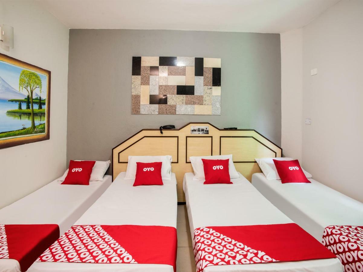 Hotel Oyo B Plaza 3*