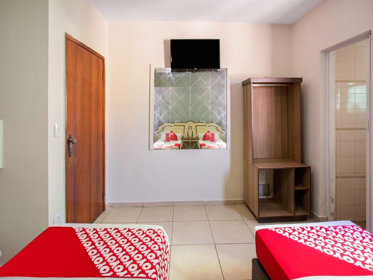 Oyo B Plaza Hotel